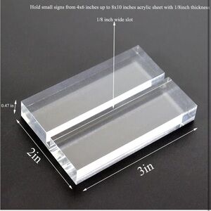 1522. 8 Clear Acrylic Sign Holder to Hold Table Card